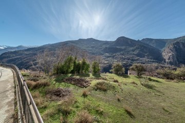 Terrenos en Canales