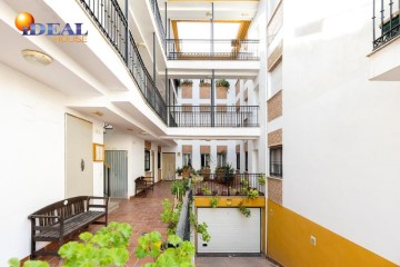 Apartment 3 Bedrooms in Güevéjar