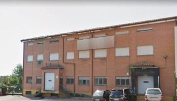 Bâtiment industriel / entrepôt à Villaseco de los Gamitos
