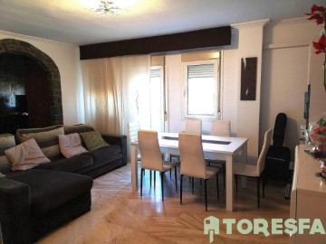 Apartment 3 Bedrooms in L'Hostal - Lledoner