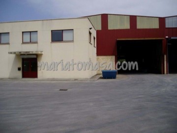 Industrial building / warehouse in Abanto de Suso