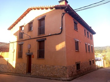 Country homes 8 Bedrooms in Guadalaviar