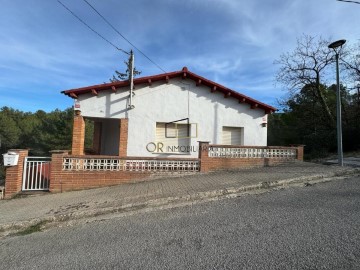 House 3 Bedrooms in Urbanització de Les Fonts De Sant Bernat