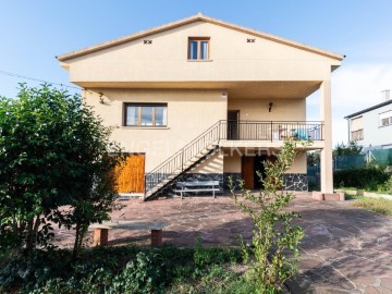 Casa o chalet 7 Habitaciones en Veinat de la Serra-Barri Ballesta