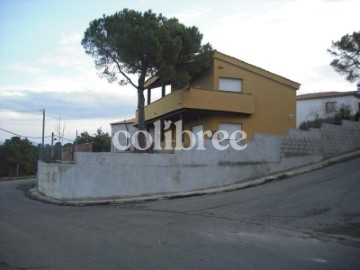 House 3 Bedrooms in Can Paixano
