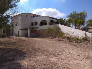 Maison 3 Chambres à Novelda