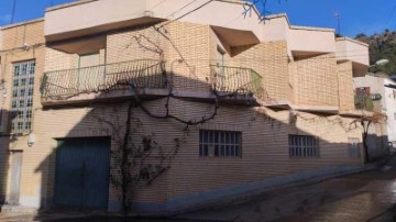 House 4 Bedrooms in Morés