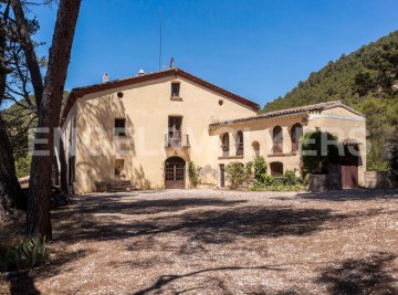 Quintas e casas rústicas 12 Quartos em Santa Maria de Miralles