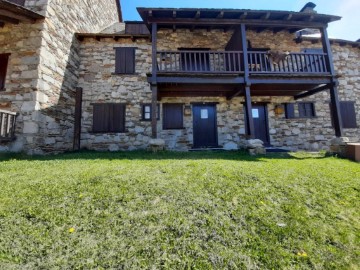 House 5 Bedrooms in Baqueira