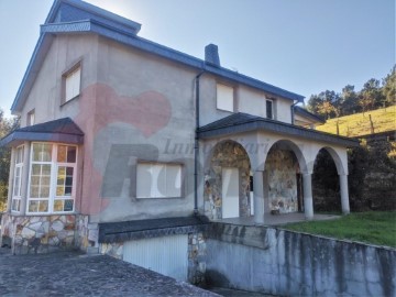 Casa o chalet 4 Habitaciones en Quinta de Lor (Santa María)
