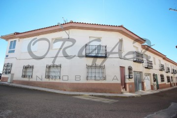 House 5 Bedrooms in La Guardia