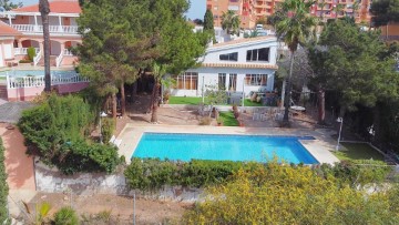 House 4 Bedrooms in Zona Galúa-Calnegre