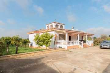 Casa o chalet 4 Habitaciones en Carretera de Sevilla a Utrera