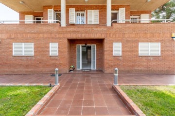 House 5 Bedrooms in La Plana - Bellsoleig