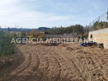 Terrenos en Urbanización Santa Bárbara