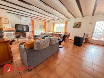 House 4 Bedrooms in Borriol