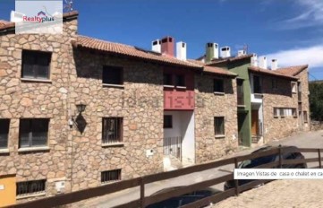 House 3 Bedrooms in Hoyos del Espino