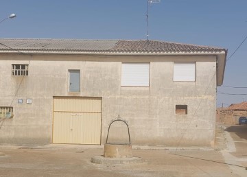 Maison 4 Chambres à Barcial de la Loma