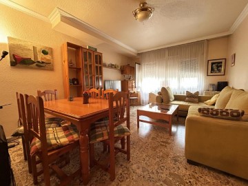 Apartment 4 Bedrooms in Arguedas