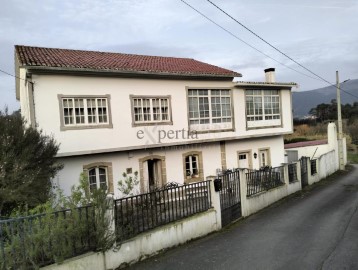 Casa o chalet 7 Habitaciones en Xobre (Santa María)