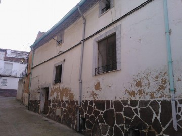House 6 Bedrooms in Andosilla