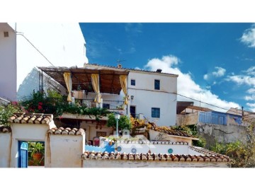 Edificio en Alquería