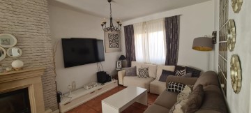 House 3 Bedrooms in Sabiote