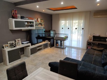 House 4 Bedrooms in Vila-Sana