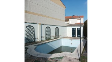 House 4 Bedrooms in Quintanar de la Orden