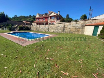 House 5 Bedrooms in Marcón