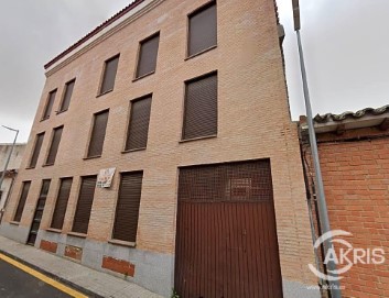 Edificio en Bargas