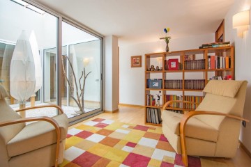 House 5 Bedrooms in L'Eixample