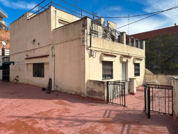 Casa o chalet 6 Habitaciones en Singuerlín