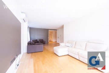 Apartment 3 Bedrooms in Olot