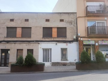 Edificio en Piera