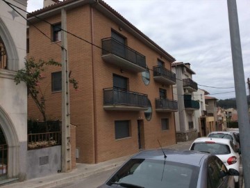 Apartment 4 Bedrooms in Sant Martí de Centelles