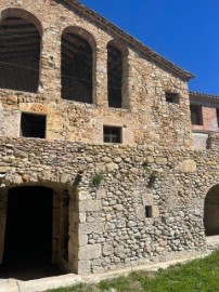 Quintas e casas rústicas em Crespià
