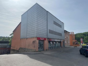 Edificio en Fontajau-Domeny