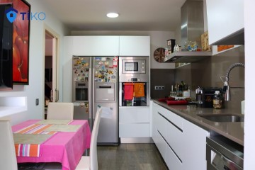 Apartment 3 Bedrooms in Vallpineda