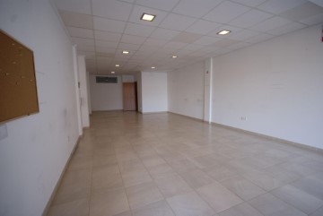 Commercial premises in Casco Urbano