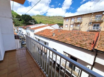 Apartment 4 Bedrooms in Cabezuela del Valle