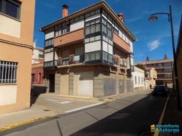 Apartment 4 Bedrooms in Valdeviejas