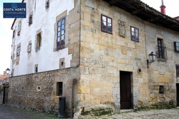 Edificio en Herrán