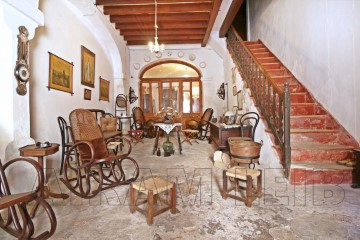 House 4 Bedrooms in Muro