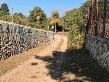 Terrenos en Les Casernes - Sant Jordi