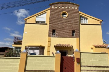 House 5 Bedrooms in Cotomar - Urbanizaciones