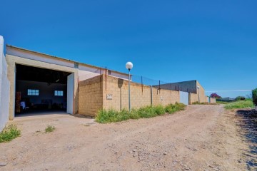 Bâtiment industriel / entrepôt à Villafranca