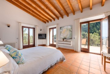 Country homes 4 Bedrooms in S'Empeltada