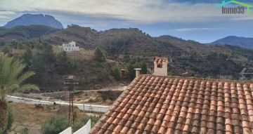 House 4 Bedrooms in Sella