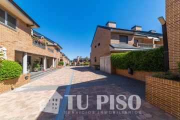 Casa o chalet 6 Habitaciones en Valdepastores - Las Encinas